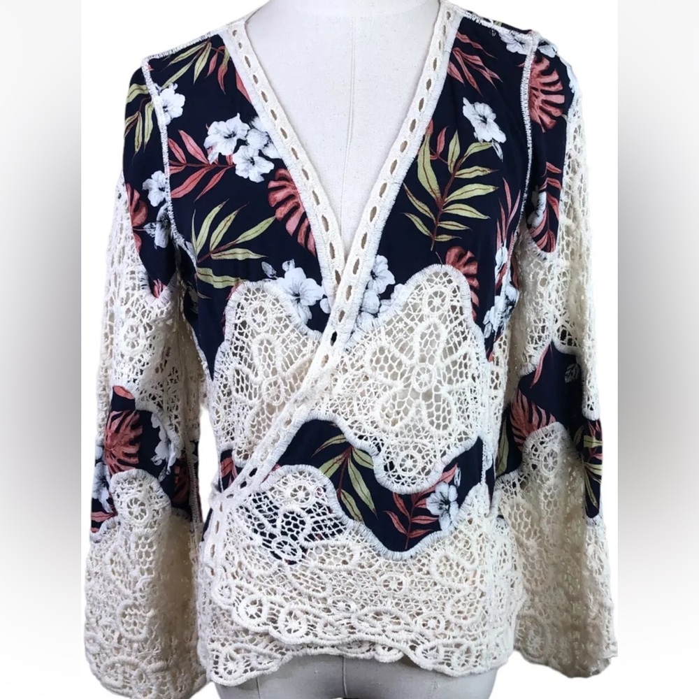 Ember Wrap Blouse Women’s Small Navy Blue Pink Ivory Floral Crochet Lace Panel